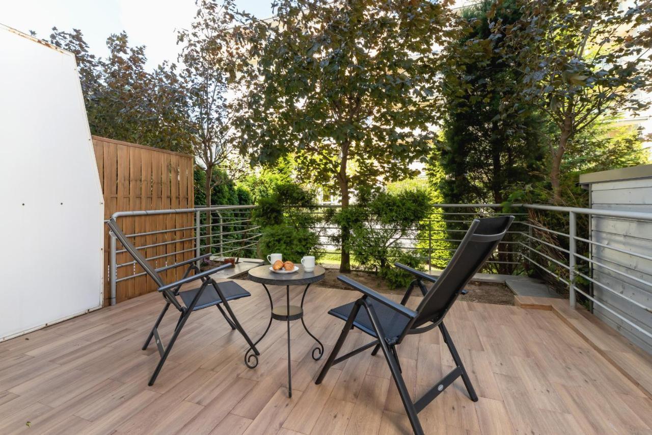 Pleasant Apartment With Terrace Cracow By Noclegi Renters Krakow Ngoại thất bức ảnh